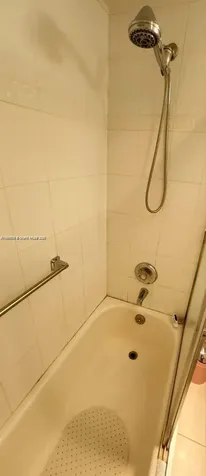 182 Ellesmere D Deerfield Beach FL 33442