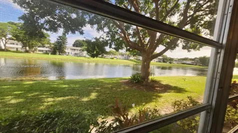 182 Ellesmere D Deerfield Beach FL 33442