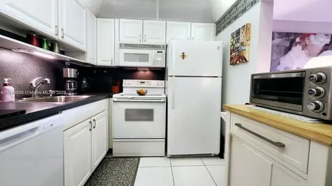 182 Ellesmere D Deerfield Beach FL 33442