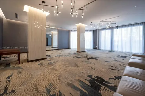 Bal Harbour FL 33154