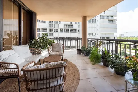 Bal Harbour FL 33154