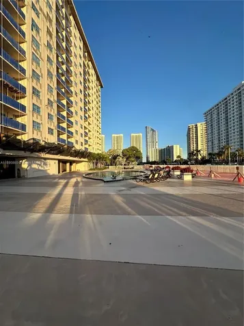 400 Kings Point Drive Sunny Isles Beach FL 33160