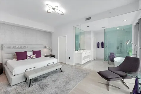 650 NE 32nd Street Miami FL 33137