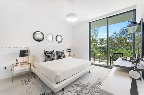 650 NE 32nd Street Miami FL 33137