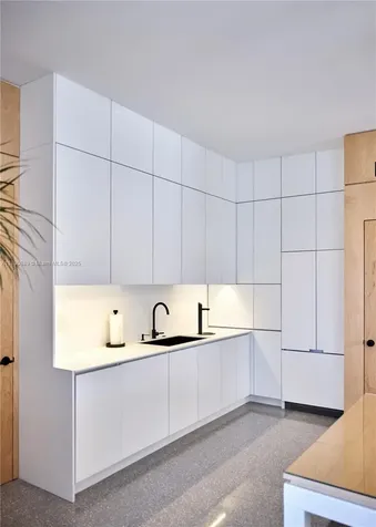 1800 N Miami Avenue Miami FL 33136