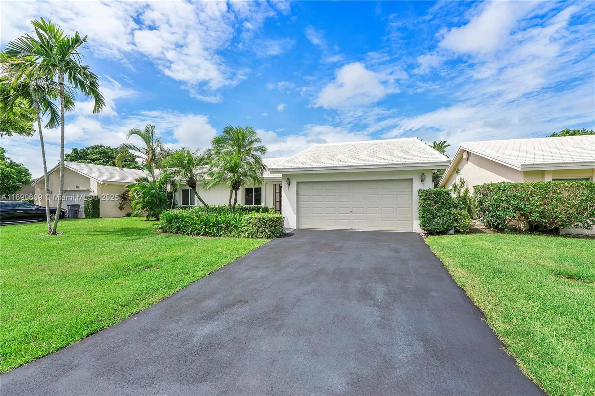 5667 N Cameo Drive N Boca Raton FL 33433