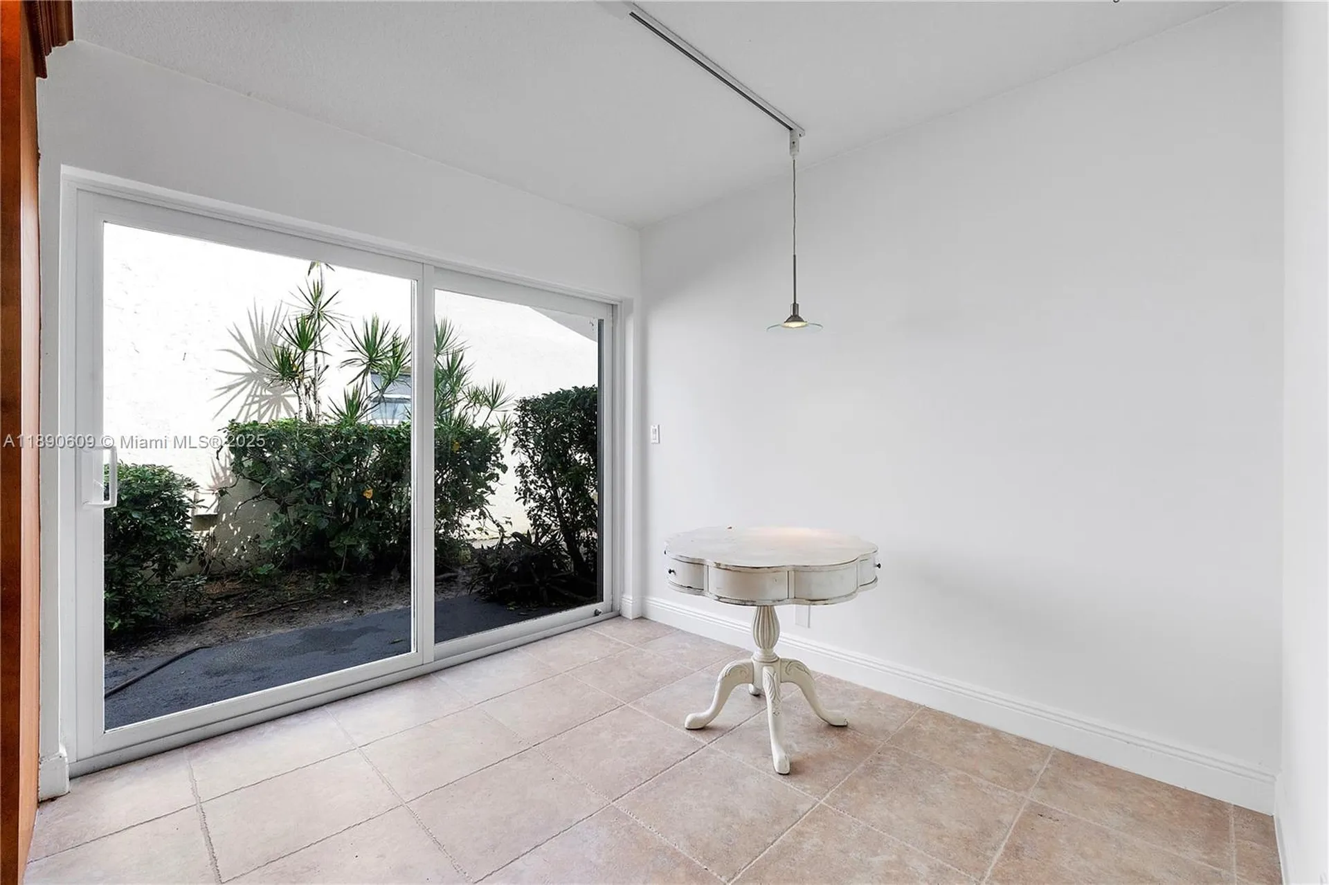 5667 N Cameo Drive N Boca Raton FL 33433