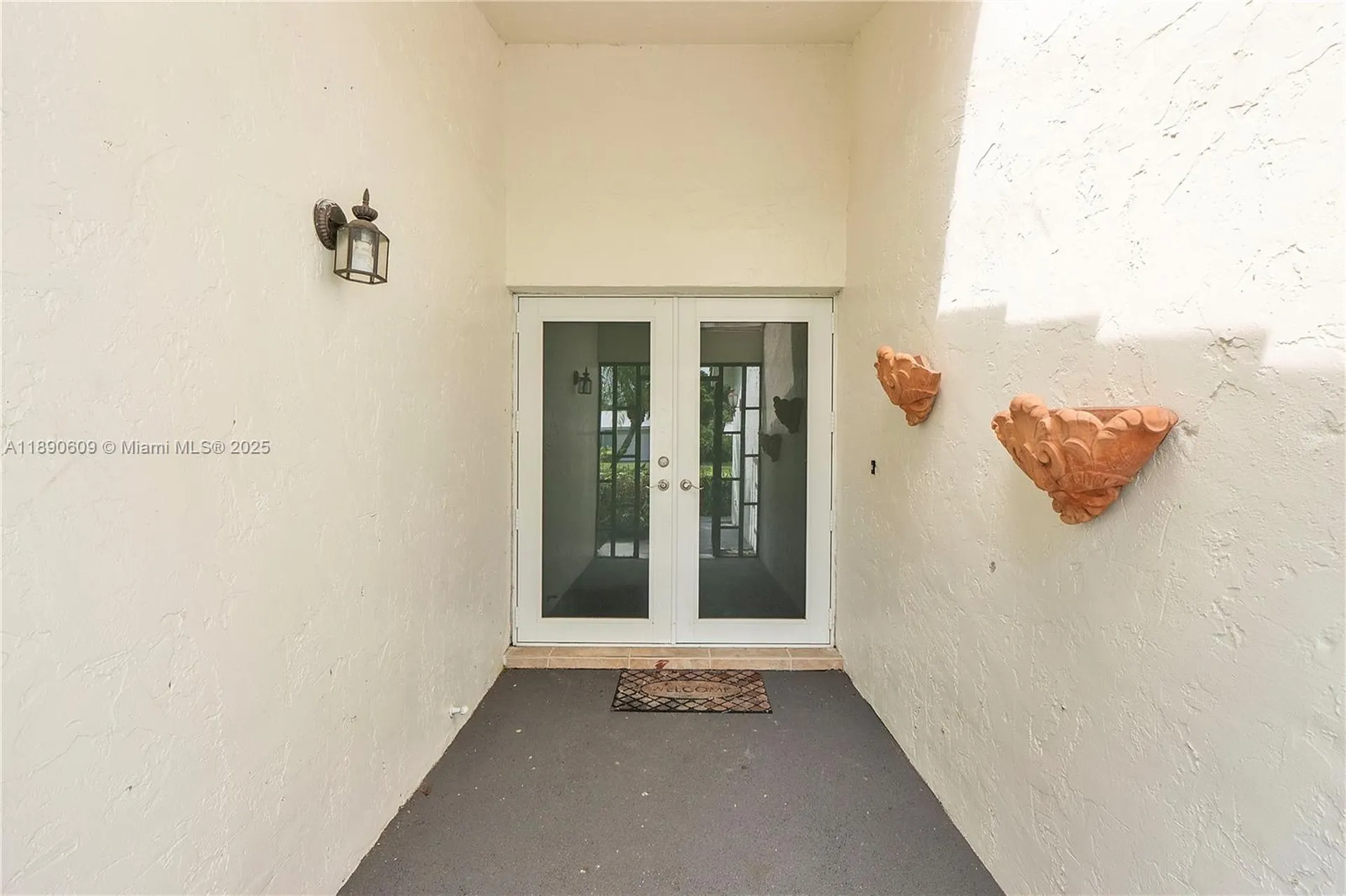 5667 N Cameo Drive N Boca Raton FL 33433