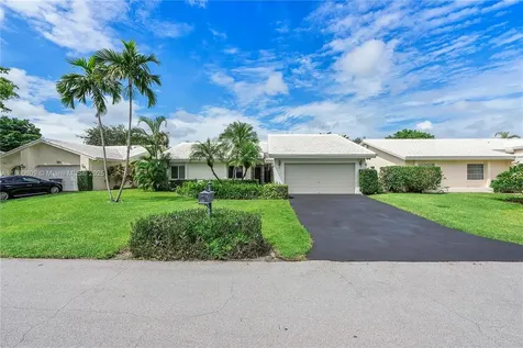 5667 N Cameo Drive N Boca Raton FL 33433