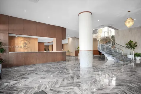 5401 Collins Avenue Miami Beach FL 33140