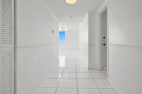 5401 Collins Avenue Miami Beach FL 33140