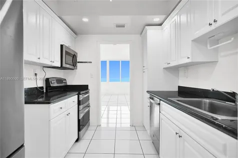 5401 Collins Avenue Miami Beach FL 33140