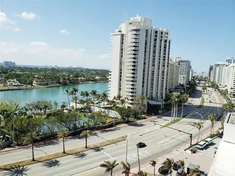 5401 Collins Avenue Miami Beach FL 33140
