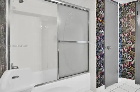 5401 Collins Avenue Miami Beach FL 33140