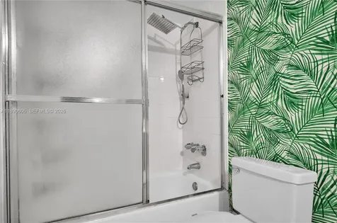 5401 Collins Avenue Miami Beach FL 33140