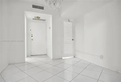 5401 Collins Avenue Miami Beach FL 33140