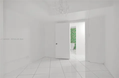 5401 Collins Avenue Miami Beach FL 33140