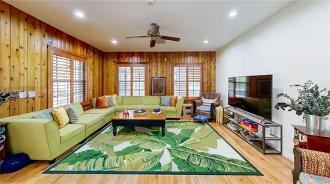 24545 SW 192nd Avenue Homestead FL 33031