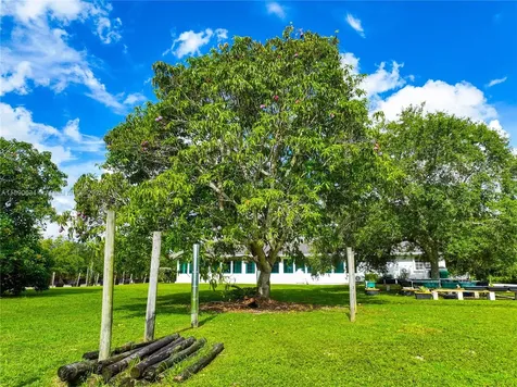 24545 SW 192nd Avenue Homestead FL 33031