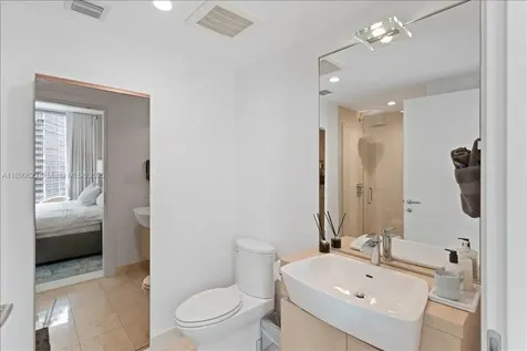200 Biscayne Boulevard Way Miami FL 33131