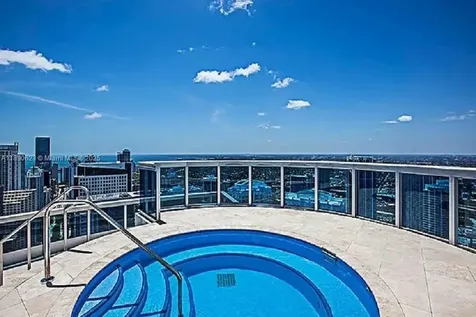200 Biscayne Boulevard Way Miami FL 33131