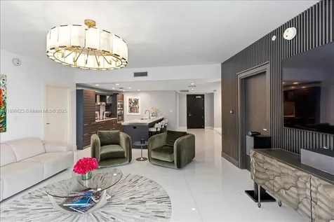 200 Biscayne Boulevard Way Miami FL 33131