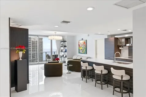 200 Biscayne Boulevard Way Miami FL 33131
