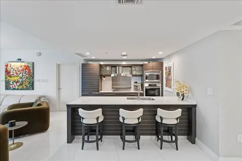 200 Biscayne Boulevard Way Miami FL 33131