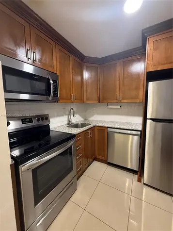 100 SE 5th Avenue Hallandale Beach FL 33009