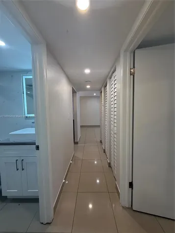 100 SE 5th Avenue Hallandale Beach FL 33009