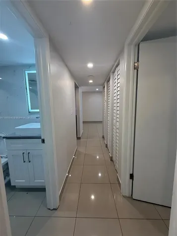 100 SE 5th Avenue Hallandale Beach FL 33009