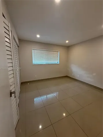 100 SE 5th Avenue Hallandale Beach FL 33009