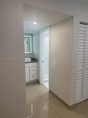 100 SE 5th Avenue Hallandale Beach FL 33009