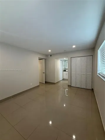 100 SE 5th Avenue Hallandale Beach FL 33009