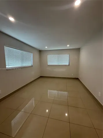 100 SE 5th Avenue Hallandale Beach FL 33009