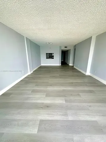 20840 San Simeon Way Miami FL 33179