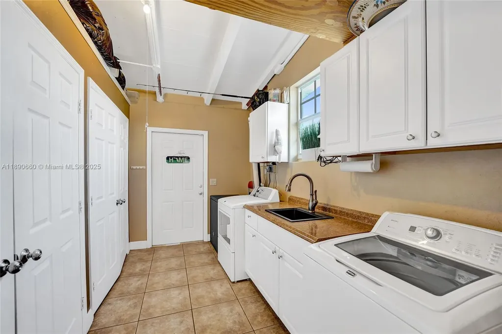 2624 Nassau Lane Fort Lauderdale FL 33312