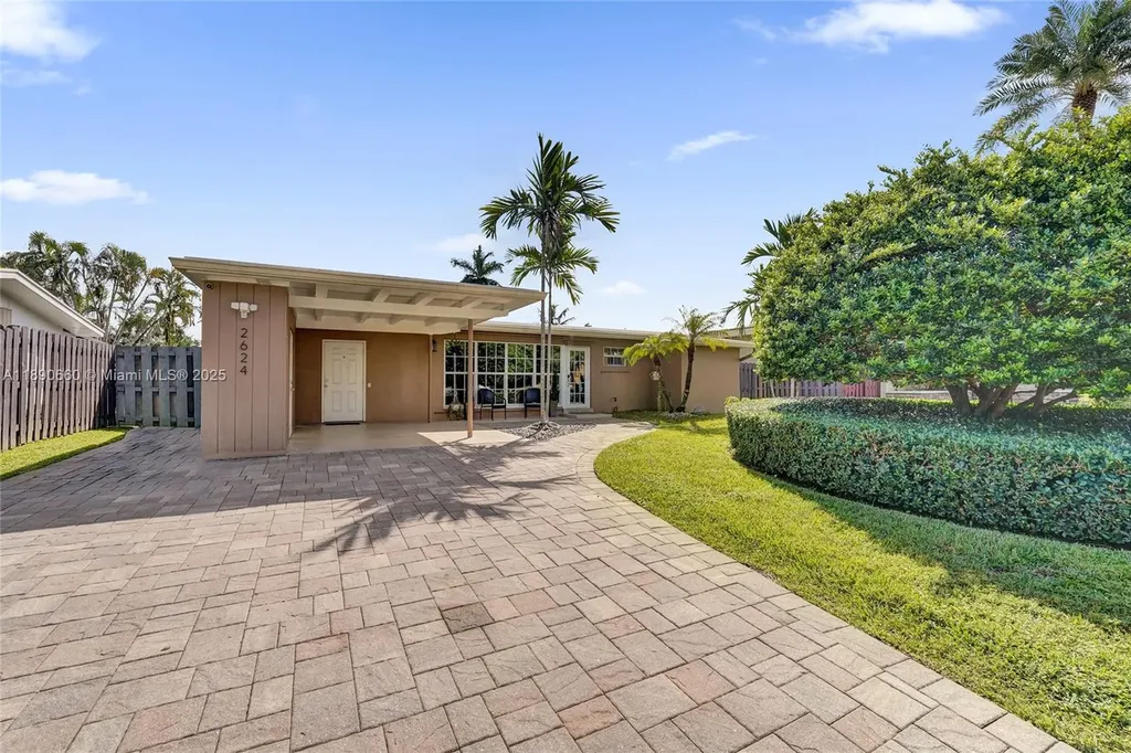2624 Nassau Lane Fort Lauderdale FL 33312