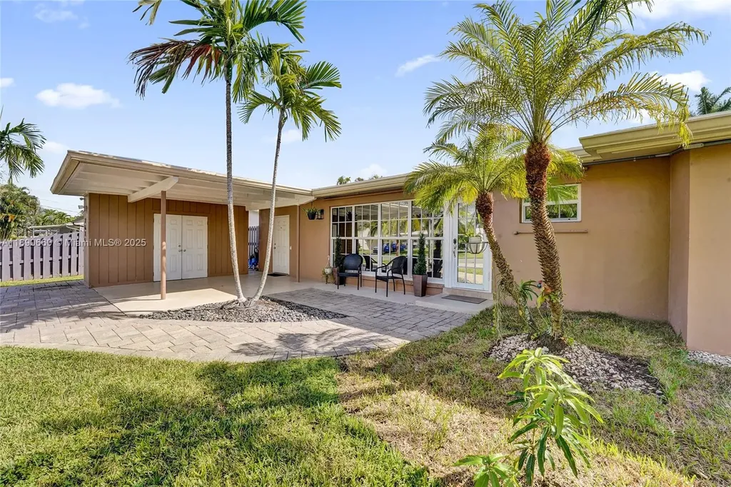 2624 Nassau Lane Fort Lauderdale FL 33312