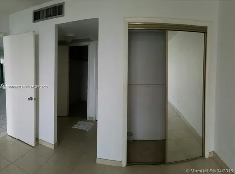 5555 Collins Avenue Miami Beach FL 33140