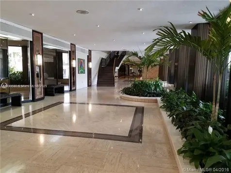 5555 Collins Avenue Miami Beach FL 33140