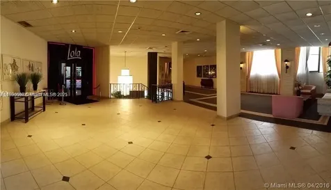 5555 Collins Avenue Miami Beach FL 33140