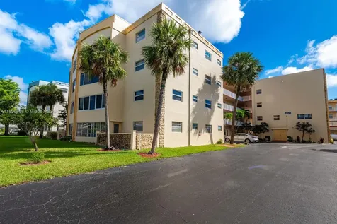 3990 NW 42nd Avenue Lauderdale Lakes FL 33319
