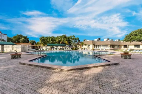 3990 NW 42nd Avenue Lauderdale Lakes FL 33319