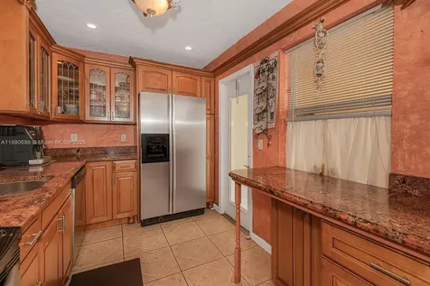 3990 NW 42nd Avenue Lauderdale Lakes FL 33319