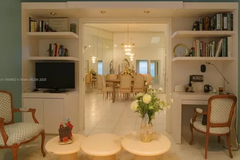 9755 Harbour Lake Circle Boynton Beach FL 33437