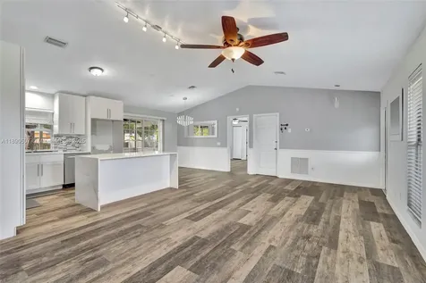 509 SW Hamburg Terrace Port St. Lucie FL 34984