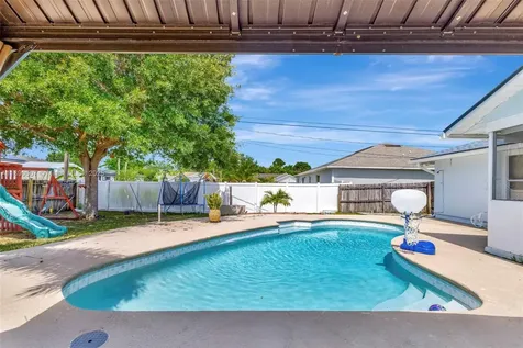 509 SW Hamburg Terrace Port St. Lucie FL 34984