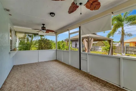 509 SW Hamburg Terrace Port St. Lucie FL 34984