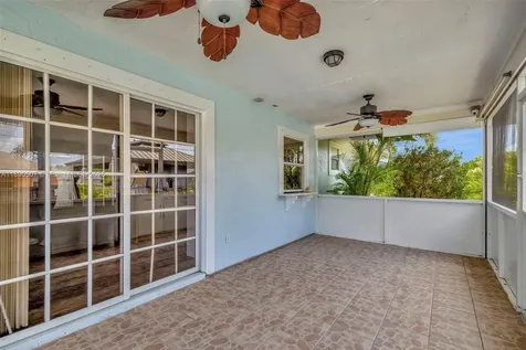 509 SW Hamburg Terrace Port St. Lucie FL 34984